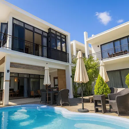 Villa Alizee Boutique Hotel - Ideal Couples & Pros - Rooftop-2